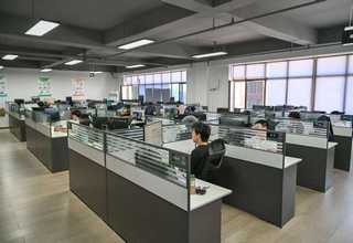 北京解放防撞车图片